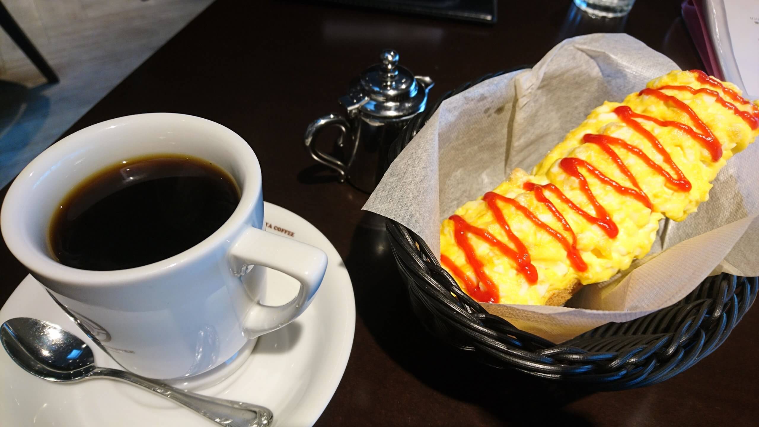 Morning service at a cafe in Saitama